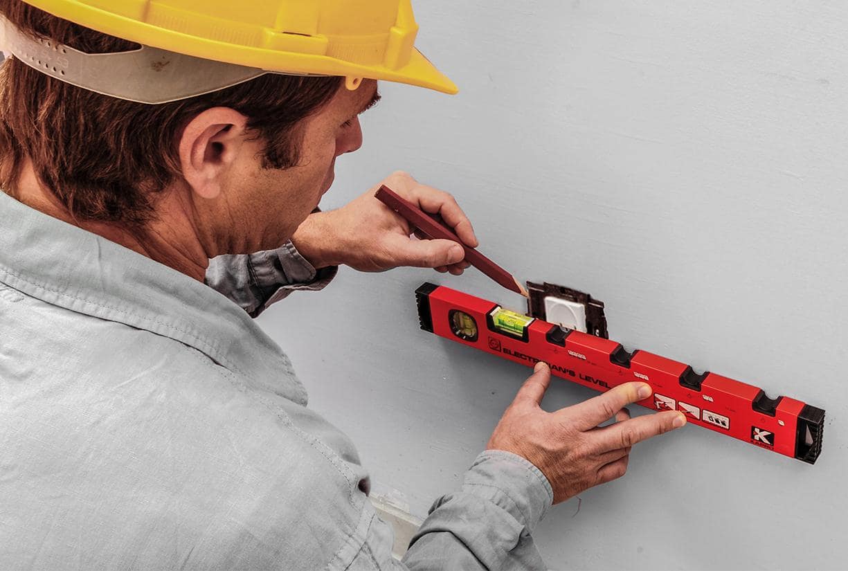 проверка радиатора по уровню